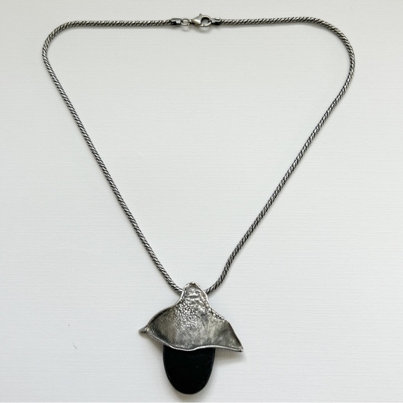 Stunning Volcanic Beach Stone Sterling Silver Necklace - Picture 4 of 6